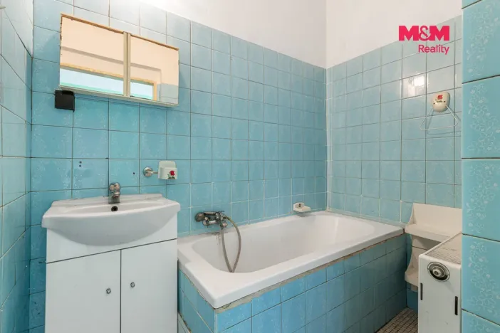 Prodej rodinného domu, Líšťany, Zlatá Ulička, 272 m2