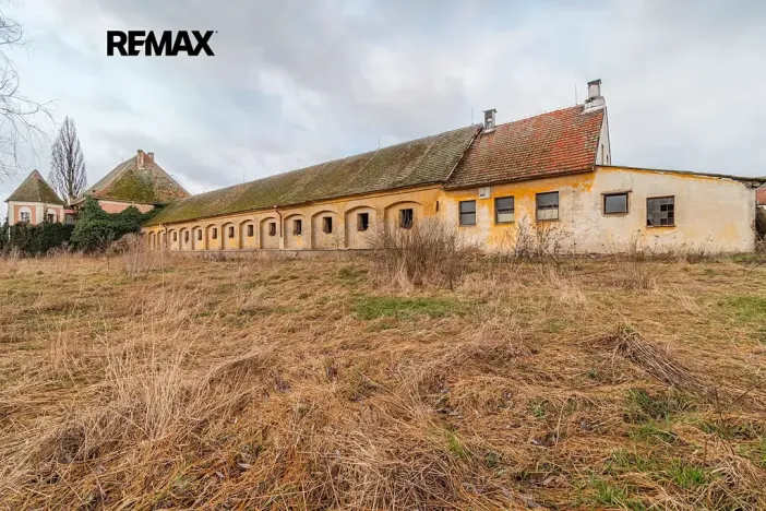 Prodej domu, Ježovy, 700 m2