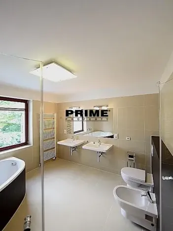 Pronájem rodinného domu, Praha - Veleslavín, Nad hradním potokem, 350 m2