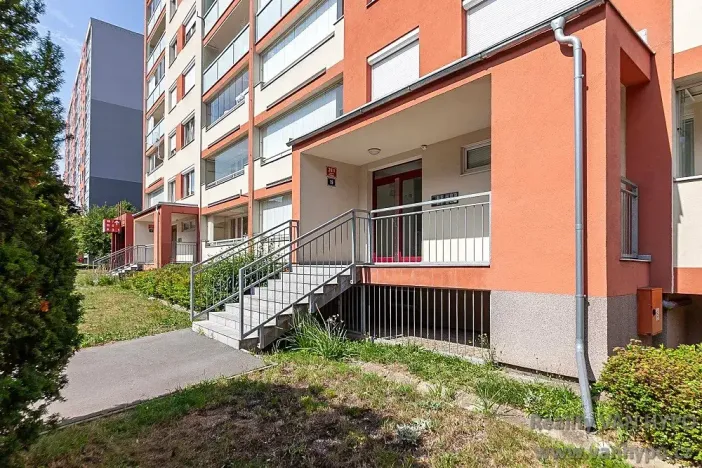 Prodej bytu 3+1, Praha - Chodov, Dědinova, 85 m2