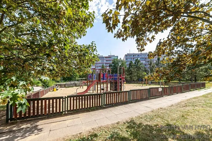 Prodej bytu 3+1, Praha - Chodov, Dědinova, 85 m2