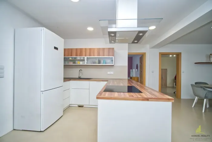 Prodej rodinného domu, Velké Bílovice, 231 m2