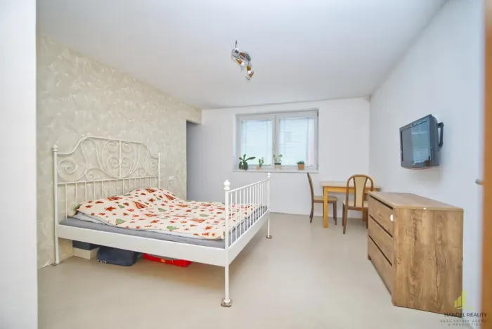 Prodej rodinného domu, Velké Bílovice, 231 m2