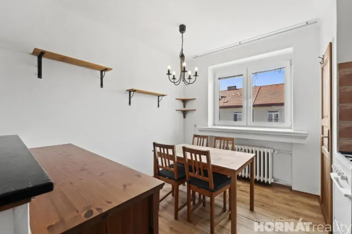 Pronájem bytu 2+1, Praha - Vršovice, Karpatská, 56 m2