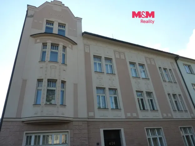 Pronájem bytu 2+1, Náchod, Husovo náměstí, 80 m2