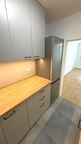 Pronájem bytu 2+kk, Praha - Michle, Ohradní, 45 m2