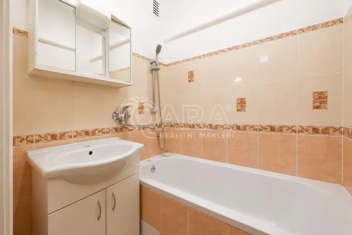 Prodej bytu 3+1, Trutnov - Kryblice, Bratří Čapků, 58 m2