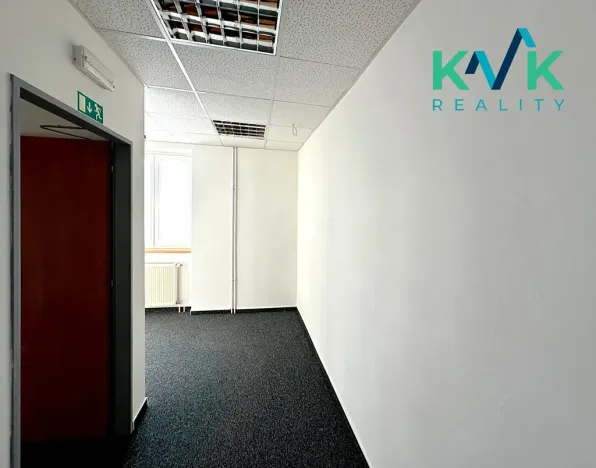 Pronájem obchodního prostoru, Ostrov, Hlavní třída, 160 m2