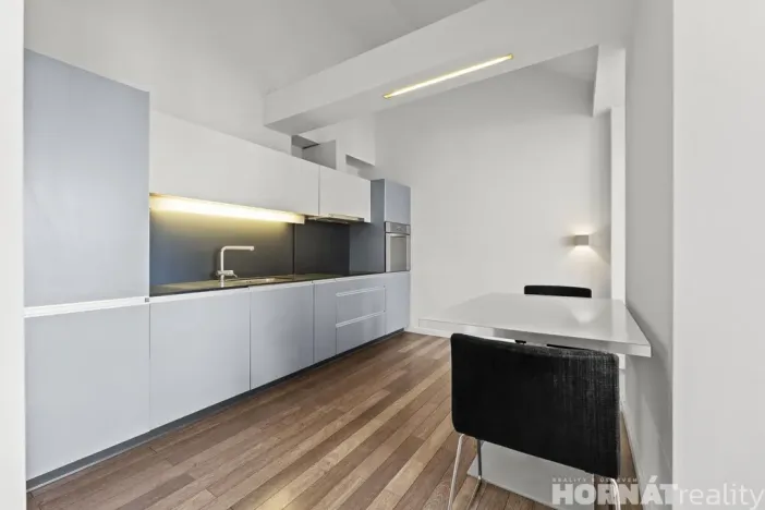 Pronájem bytu 2+kk, Praha - Smíchov, U Paliárky, 47 m2