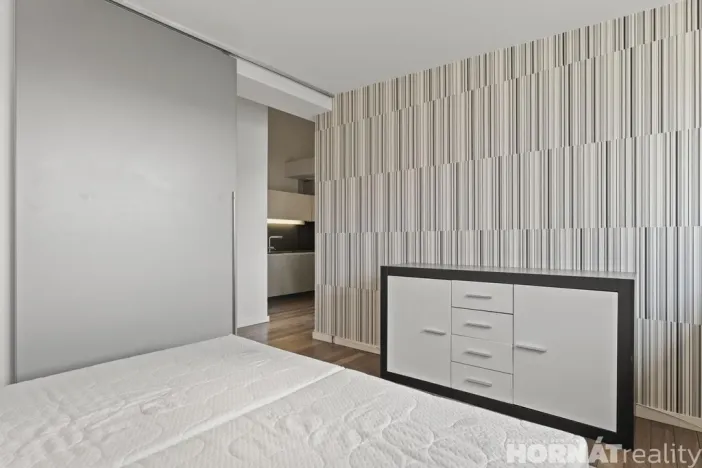 Pronájem bytu 2+kk, Praha - Smíchov, U Paliárky, 47 m2