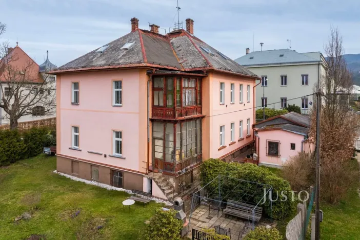 Prodej rodinného domu, Liberec, Lesní, 225 m2