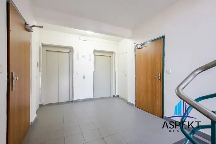 Pronájem bytu 1+kk, Praha - Stodůlky, Volutová, 52 m2