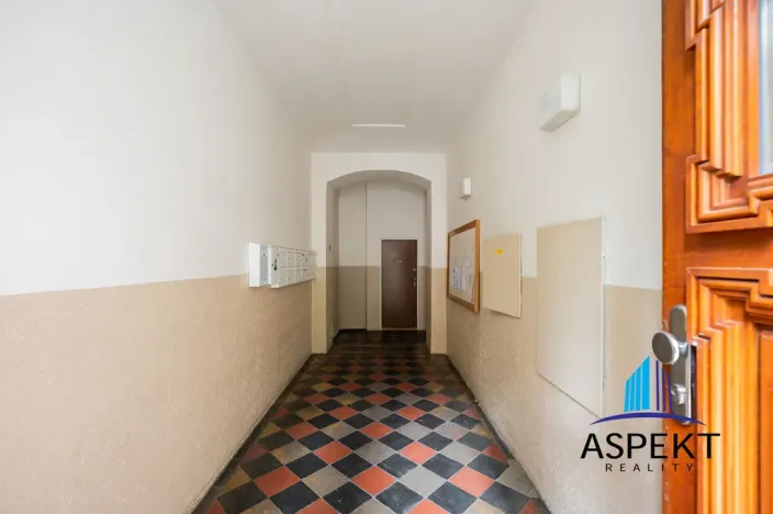 Pronájem bytu 2+1, Praha - Vinohrady, Londýnská, 54 m2
