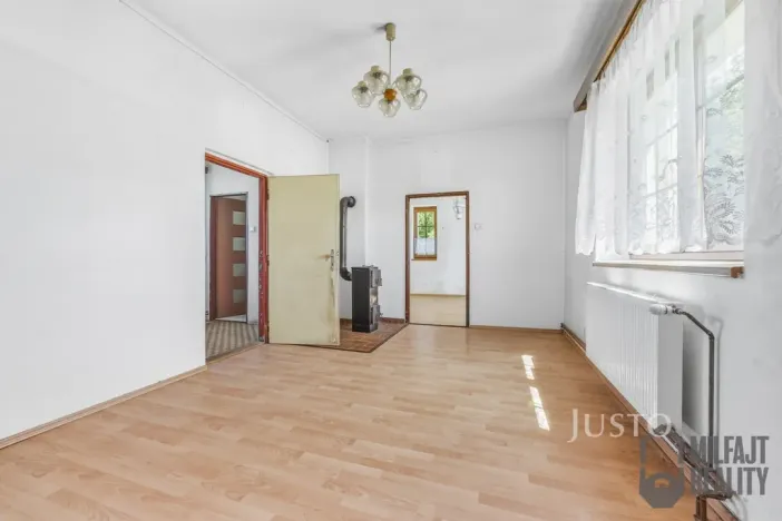 Prodej rodinného domu, Charvatce, 250 m2