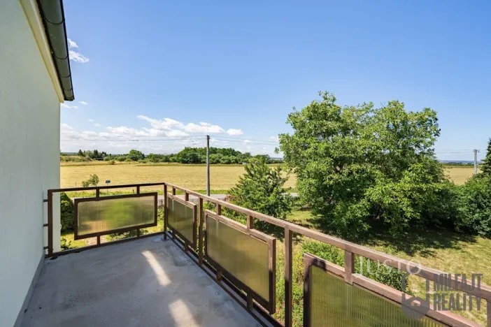 Prodej rodinného domu, Charvatce, 250 m2