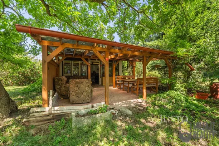 Prodej rodinného domu, Charvatce, 250 m2