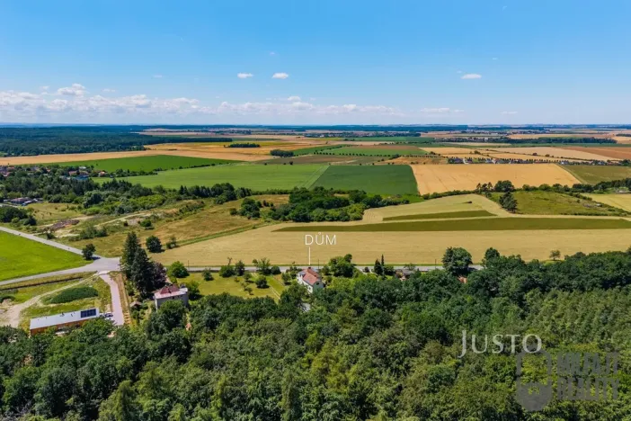 Prodej rodinného domu, Charvatce, 250 m2