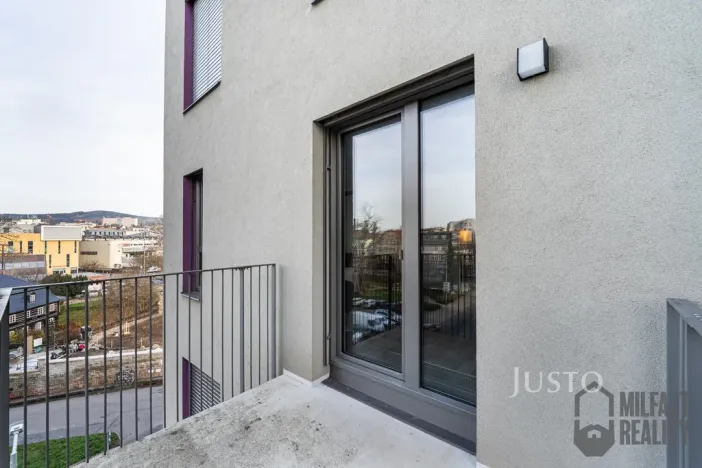 Pronájem bytu 1+kk, Liberec - Liberec III-Jeřáb, U Nisy, 54 m2