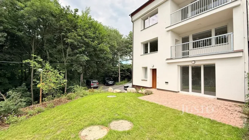 Pronájem rodinného domu, Liberec - Liberec IV-Perštýn, U Krematoria, 210 m2