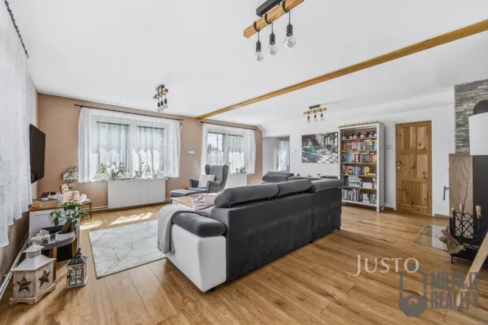 Prodej rodinného domu, Jindřichovice pod Smrkem, 205 m2