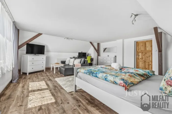 Prodej rodinného domu, Jindřichovice pod Smrkem, 205 m2