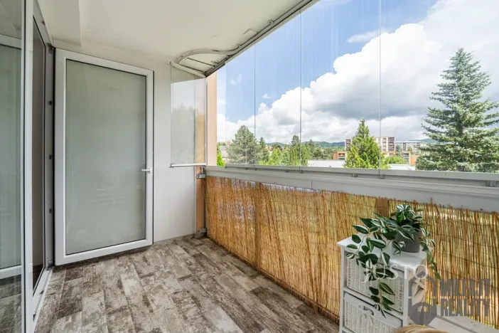 Prodej bytu 3+kk, Liberec, Podzimní, 67 m2