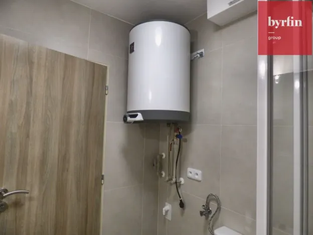 Pronájem bytu 2+kk, Opava, Lužická, 38 m2
