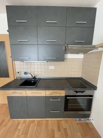 Pronájem bytu 1+kk, Břeclav, Seniorů, 34 m2