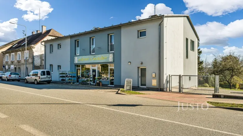 Prodej rodinného domu, Ohrazenice, 401 m2