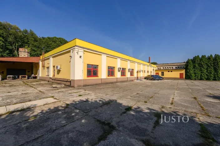 Pronájem výrobních prostor, Hrádek nad Nisou, Legionářská, 1788 m2