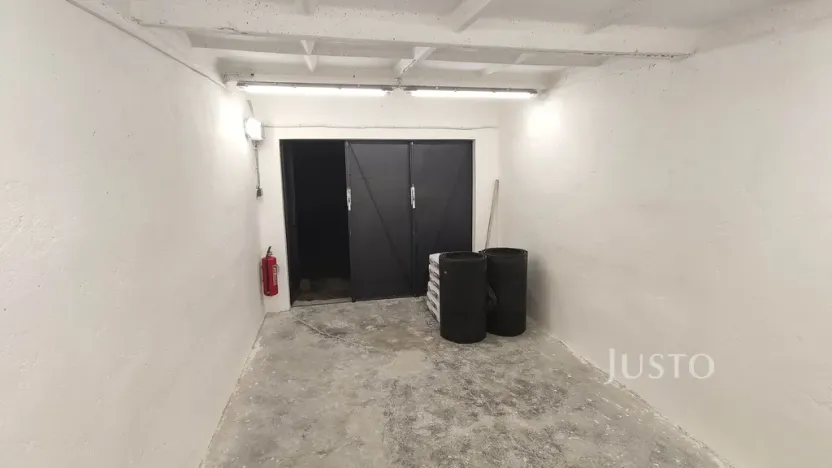 Pronájem garáže, Liberec, Kunratická, 18 m2