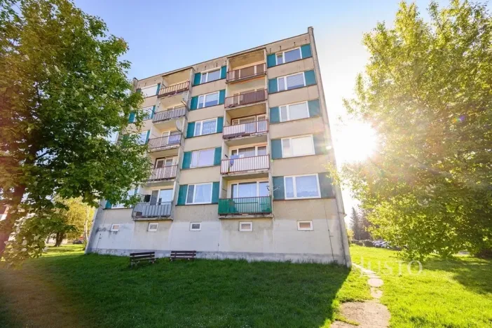 Prodej bytu 2+1, Hejnice, Sídliště, 49 m2