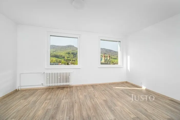 Prodej bytu 2+1, Hejnice, Sídliště, 49 m2