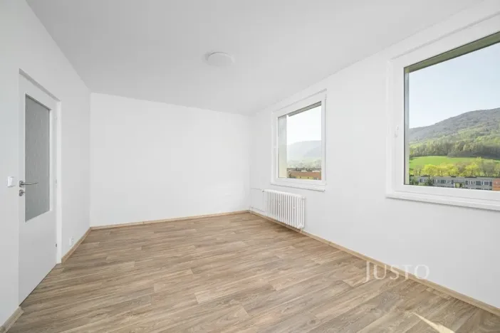 Prodej bytu 2+1, Hejnice, Sídliště, 49 m2