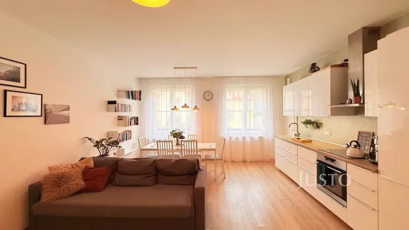 Pronájem bytu 3+kk, Liberec - Liberec I-Staré Město, Fibichova, 79 m2