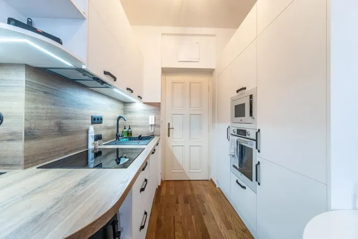 Pronájem bytu 2+kk, Praha - Dejvice, Studentská, 25 m2