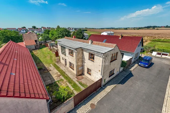 Prodej rodinného domu, Pečky - Velké Chvalovice, Dlouhá, 170 m2