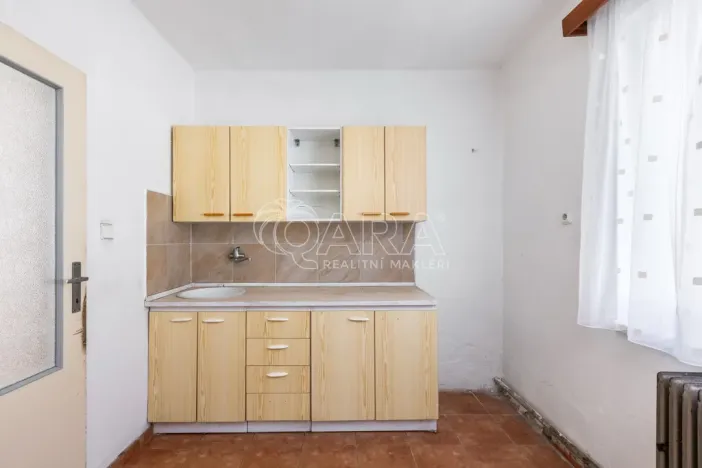 Prodej rodinného domu, Pečky - Velké Chvalovice, Dlouhá, 170 m2