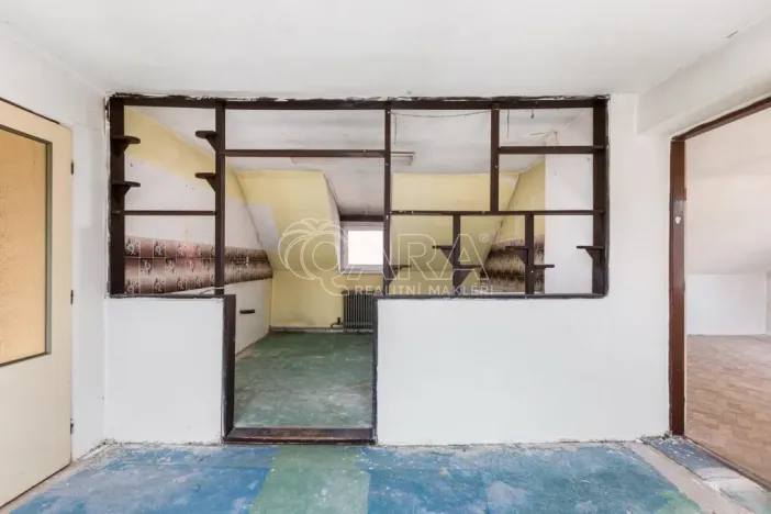 Prodej rodinného domu, Pečky - Velké Chvalovice, Dlouhá, 170 m2