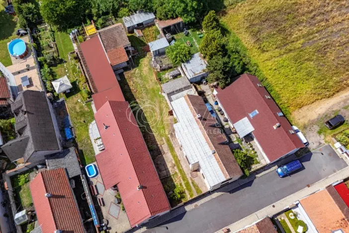 Prodej rodinného domu, Pečky - Velké Chvalovice, Dlouhá, 170 m2