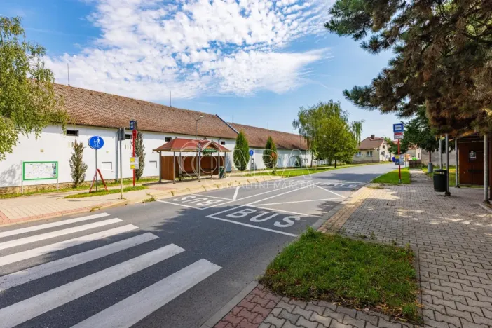 Prodej rodinného domu, Pečky - Velké Chvalovice, Dlouhá, 170 m2