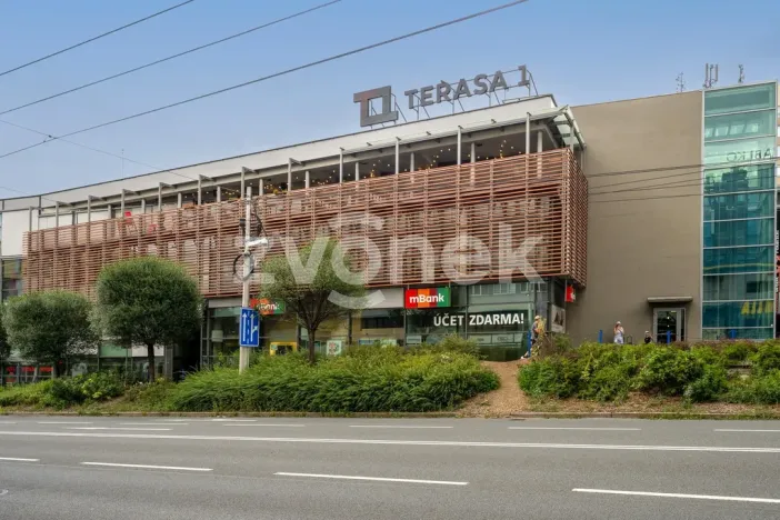 Pronájem obchodního prostoru, Zlín, Dlouhá, 107 m2
