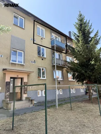 Prodej bytu 2+1, Domažlice - Bezděkovské Předměstí, Dvořákova, 51 m2
