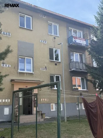 Prodej bytu 2+1, Domažlice - Bezděkovské Předměstí, Dvořákova, 51 m2