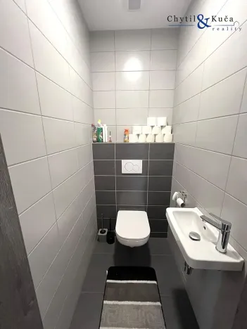Prodej rodinného domu, Beňov, 235 m2