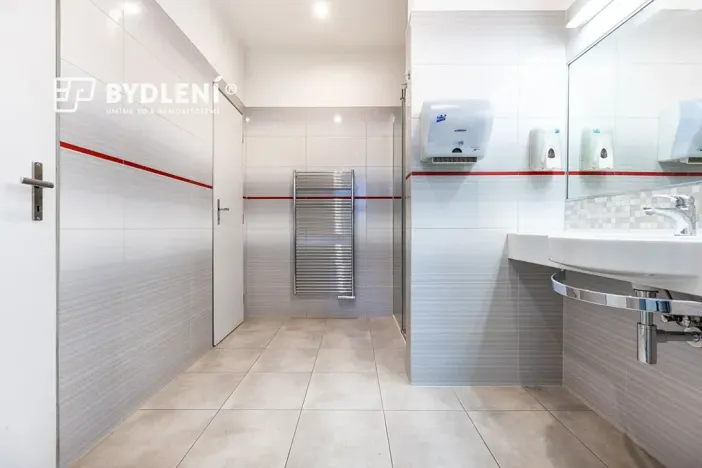 Pronájem kanceláře, Teplice, Modlanská, 153 m2