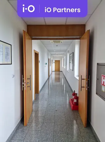 Pronájem kanceláře, Praha - Ruzyně, U letiště, 350 m2