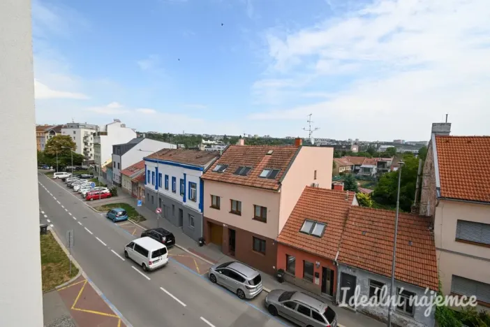 Pronájem bytu 2+kk, Brno, Poděbradova, 69 m2