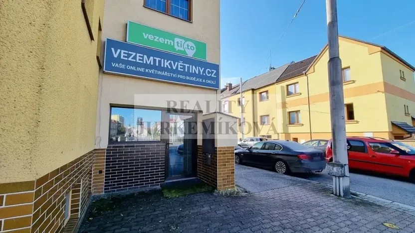 Pronájem obchodního prostoru, České Budějovice, Strádova, 22 m2