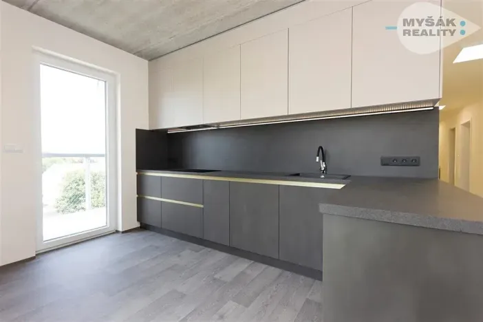 Prodej bytu 4+kk, Kladno, Vrchlického, 148 m2